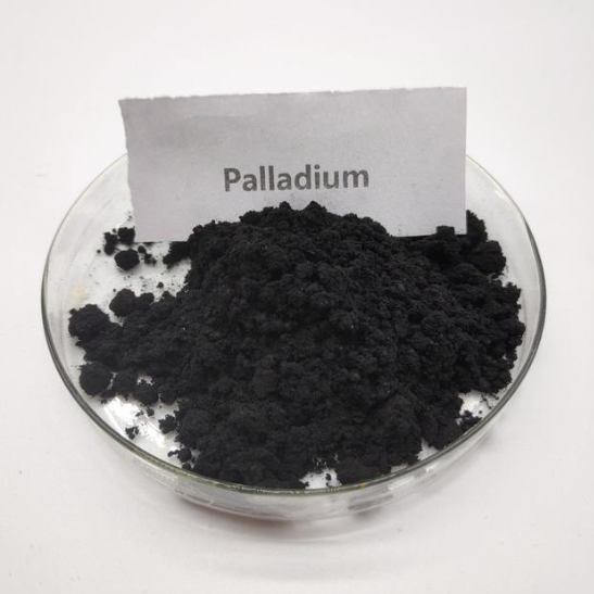 Two samples of 10% palladium-on-carbon, why does one yield good results while the other performs poorly?